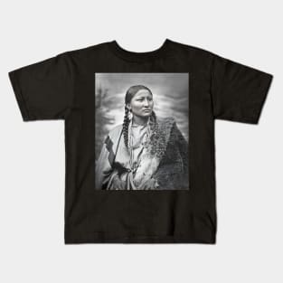 Native American woman war chief Kids T-Shirt